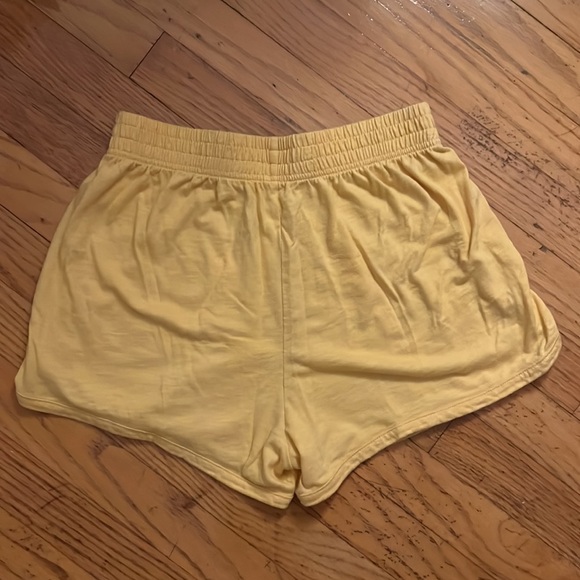 SO yellow lounge shorts - Picture 2 of 3